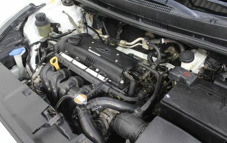 Hyundai Solaris II рестайлинг, 2012 год, 840 000 рублей, 12 фотография