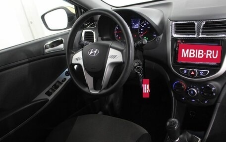 Hyundai Solaris II рестайлинг, 2012 год, 840 000 рублей, 15 фотография