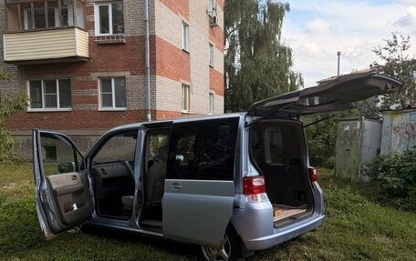 Honda Mobilio I, 2005 год, 380 000 рублей, 6 фотография