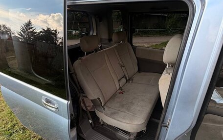 Honda Mobilio I, 2005 год, 380 000 рублей, 8 фотография