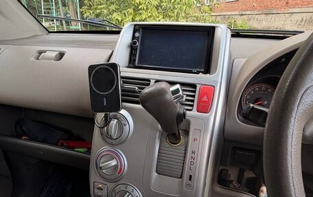 Honda Mobilio I, 2005 год, 380 000 рублей, 10 фотография