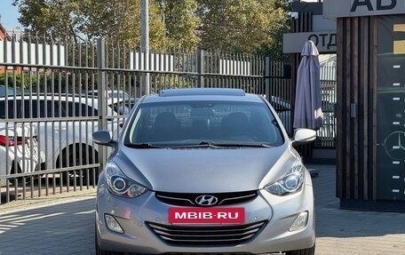 Hyundai Avante, 2011 год, 1 045 000 рублей, 2 фотография