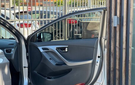 Hyundai Avante, 2011 год, 1 045 000 рублей, 11 фотография