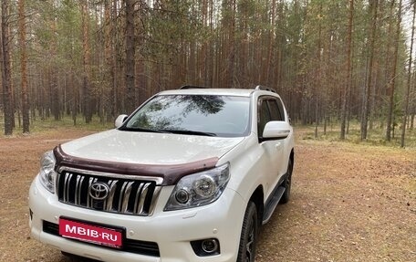 Toyota Land Cruiser Prado 150 рестайлинг 2, 2011 год, 3 000 000 рублей, 1 фотография