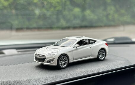 Hyundai Genesis Coupe I рестайлинг, 2013 год, 1 550 000 рублей, 5 фотография
