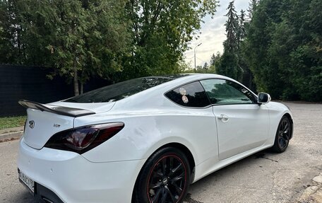 Hyundai Genesis Coupe I рестайлинг, 2013 год, 1 550 000 рублей, 2 фотография