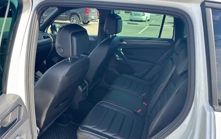 Volkswagen Tiguan II, 2021 год, 3 999 000 рублей, 8 фотография