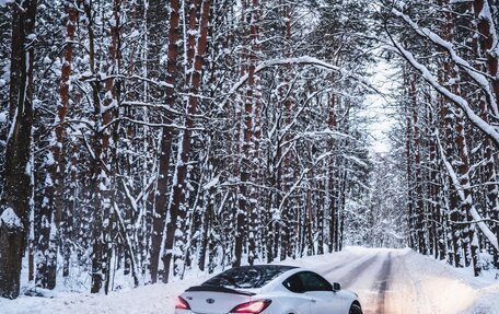 Hyundai Genesis Coupe I рестайлинг, 2013 год, 1 550 000 рублей, 15 фотография