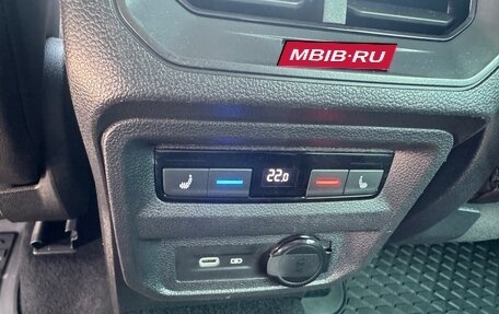 Volkswagen Tiguan II, 2021 год, 3 999 000 рублей, 10 фотография