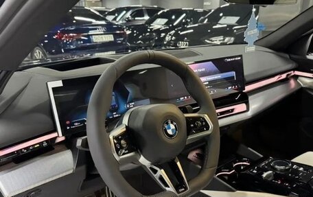 BMW 5 серия, 2026 год, 7 880 727 рублей, 4 фотография
