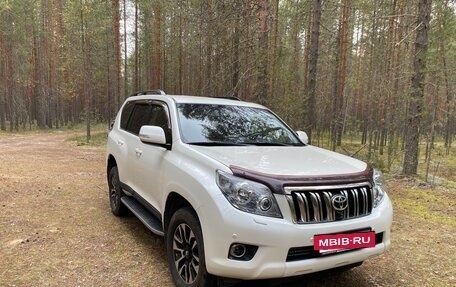Toyota Land Cruiser Prado 150 рестайлинг 2, 2011 год, 3 000 000 рублей, 2 фотография