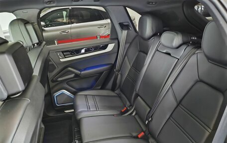 Porsche Cayenne III, 2024 год, 12 990 000 рублей, 34 фотография