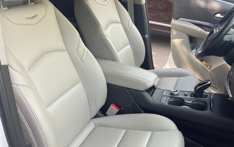 Cadillac XT4 I, 2023 год, 3 700 000 рублей, 10 фотография