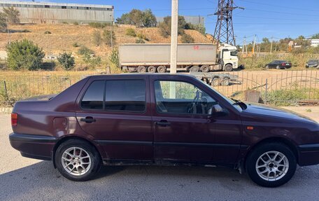 Volkswagen Vento, 1991 год, 100 000 рублей, 2 фотография