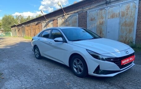 Hyundai Avante, 2020 год, 2 150 000 рублей, 2 фотография