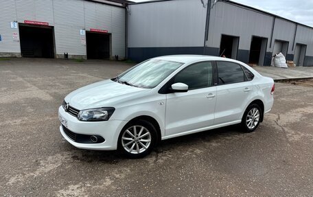 Volkswagen Polo VI (EU Market), 2015 год, 810 000 рублей, 2 фотография