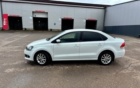 Volkswagen Polo VI (EU Market), 2015 год, 810 000 рублей, 4 фотография