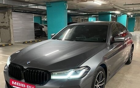 BMW 5 серия, 2020 год, 3 000 000 рублей, 2 фотография