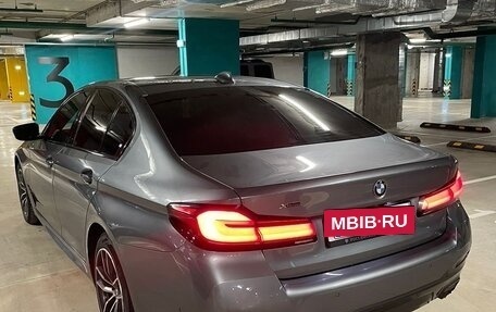 BMW 5 серия, 2020 год, 3 000 000 рублей, 4 фотография