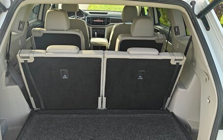 Volkswagen Atlas I, 2018 год, 3 300 000 рублей, 13 фотография