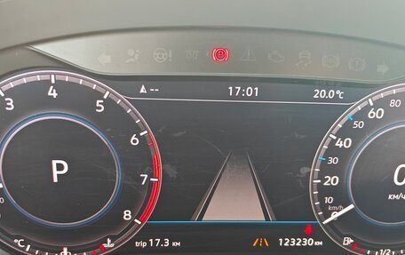 Volkswagen Atlas I, 2018 год, 3 300 000 рублей, 18 фотография