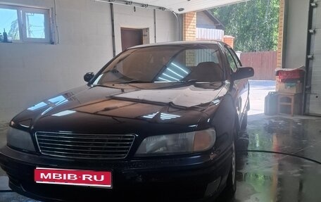 Nissan Cefiro II, 1994 год, 230 000 рублей, 1 фотография