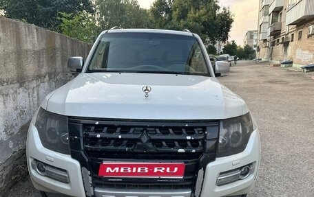 Mitsubishi Pajero IV, 2019 год, 2 990 000 рублей, 1 фотография