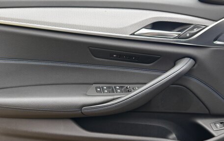BMW 5 серия, 2018 год, 4 200 000 рублей, 23 фотография