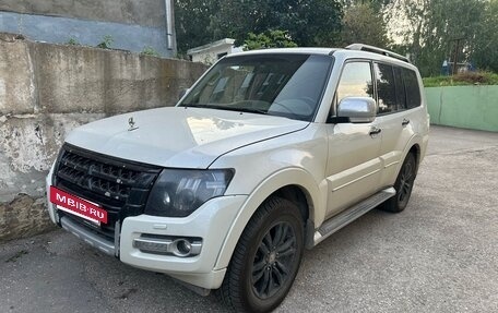 Mitsubishi Pajero IV, 2019 год, 2 990 000 рублей, 2 фотография