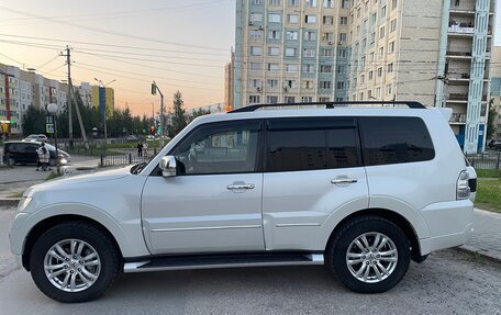 Mitsubishi Pajero IV, 2020 год, 3 690 000 рублей, 7 фотография
