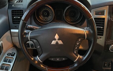 Mitsubishi Pajero IV, 2020 год, 3 690 000 рублей, 9 фотография