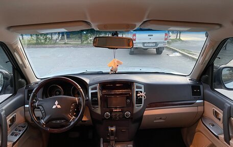 Mitsubishi Pajero IV, 2020 год, 3 690 000 рублей, 10 фотография