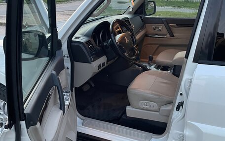 Mitsubishi Pajero IV, 2020 год, 3 690 000 рублей, 17 фотография