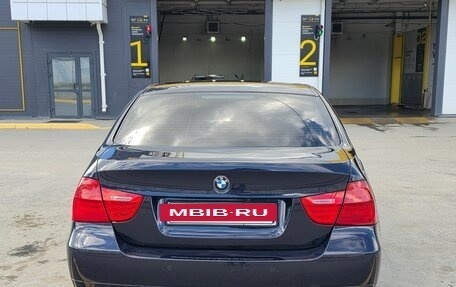 BMW 3 серия, 2010 год, 800 000 рублей, 4 фотография