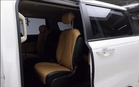 KIA Carnival, 2021 год, 3 870 000 рублей, 9 фотография