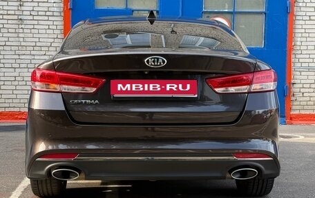 KIA Optima IV, 2017 год, 1 600 000 рублей, 5 фотография