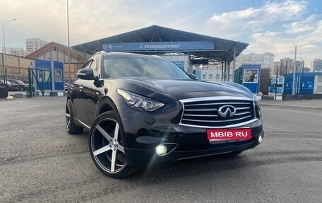 Infiniti FX II, 2012 год, 2 500 000 рублей, 1 фотография
