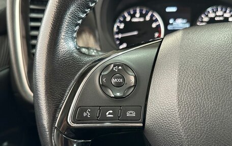 Mitsubishi Outlander III рестайлинг 3, 2019 год, 2 050 000 рублей, 16 фотография
