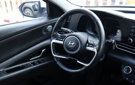 Hyundai Elantra, 2021 год, 1 650 000 рублей, 13 фотография