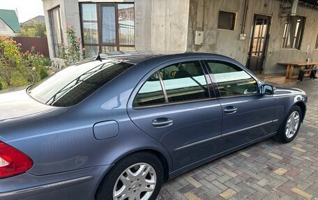 Mercedes-Benz E-Класс, 2005 год, 820 000 рублей, 2 фотография