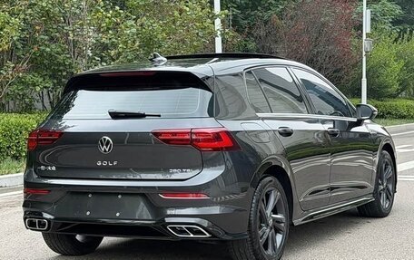 Volkswagen Golf VIII, 2023 год, 2 048 000 рублей, 4 фотография