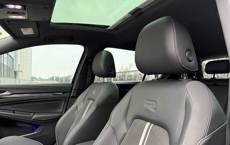 Volkswagen Golf VIII, 2023 год, 2 048 000 рублей, 13 фотография