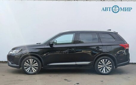 Mitsubishi Outlander III рестайлинг 3, 2019 год, 2 089 000 рублей, 8 фотография