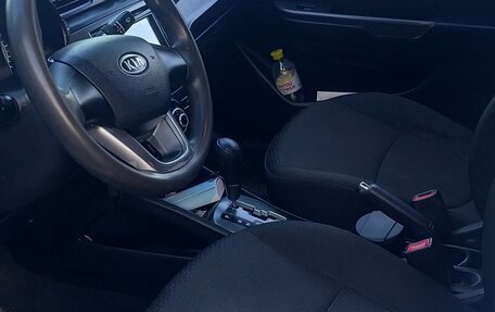 KIA Rio III рестайлинг, 2012 год, 825 000 рублей, 31 фотография