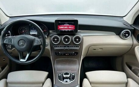 Mercedes-Benz GLC, 2018 год, 3 100 000 рублей, 8 фотография