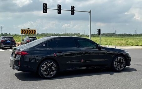 BMW 5 серия, 2026 год, 5 831 046 рублей, 3 фотография