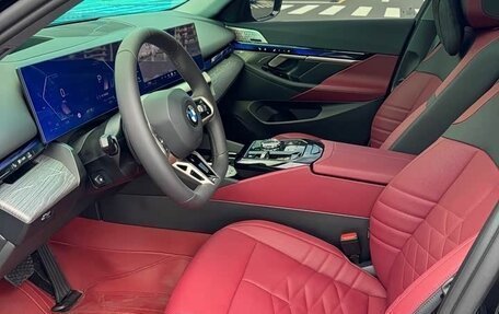 BMW 5 серия, 2026 год, 5 831 046 рублей, 7 фотография