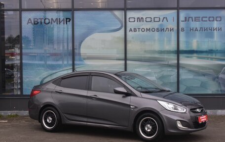 Hyundai Solaris II рестайлинг, 2014 год, 730 000 рублей, 3 фотография