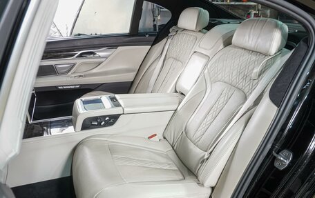 BMW 7 серия, 2016 год, 3 199 000 рублей, 11 фотография
