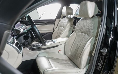 BMW 7 серия, 2016 год, 3 199 000 рублей, 12 фотография